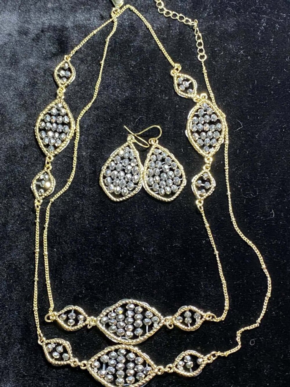 Vintage Gold tone Smokey Black Bead Necklace Tear Drop Earrings
